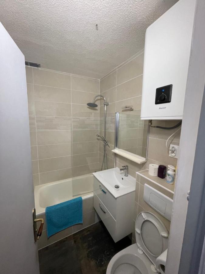 Beau T2 Climatise Avec Terrasse 100M Plage Apartment Saint-Cyprien  Ngoại thất bức ảnh